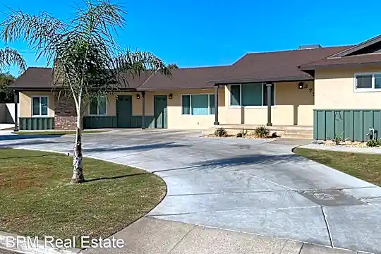 3724 Garnsey Ln Photo 2