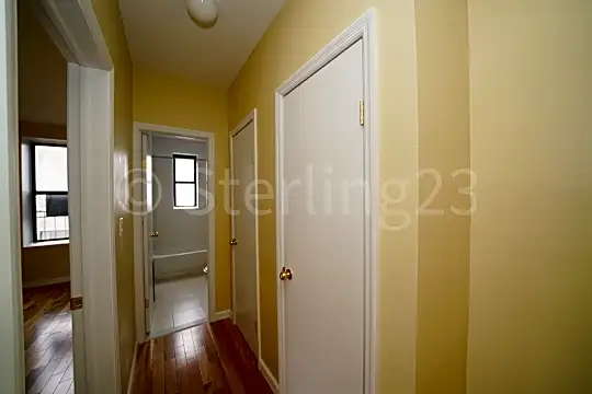 200 Highland Blvd Photo 2