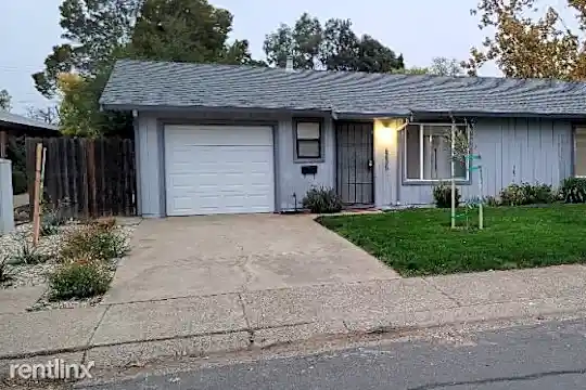 2235 16th Ave Photo 1