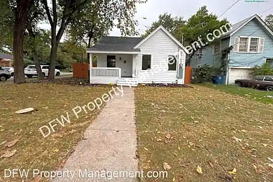 1231 S Edgefield Ave Photo 2