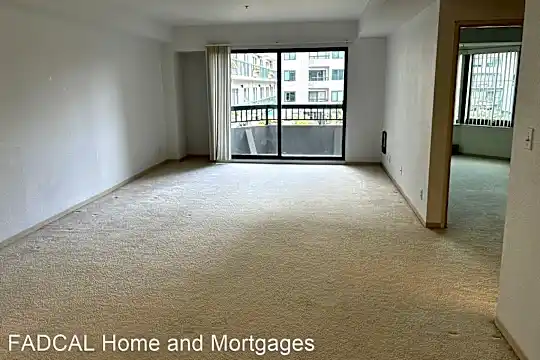 601 Van Ness Ave Photo 2