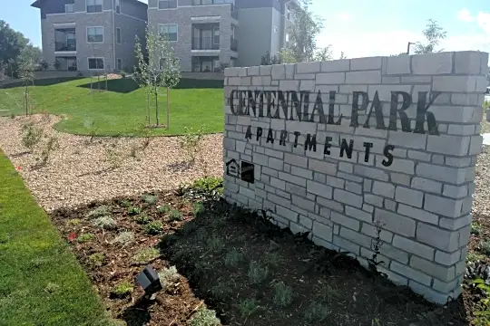 Centennial Park Apartments Photo 2