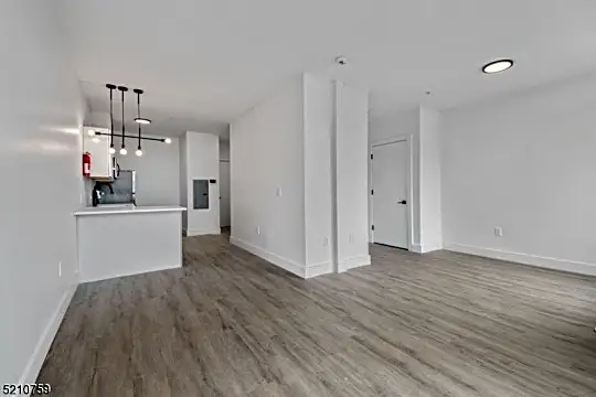 925 E Jersey St #124 Photo 1