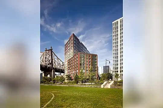 Riverwalk Crossing Photo 2