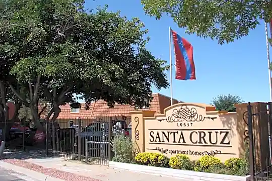 Santa Cruz Apartment Homes Photo 1