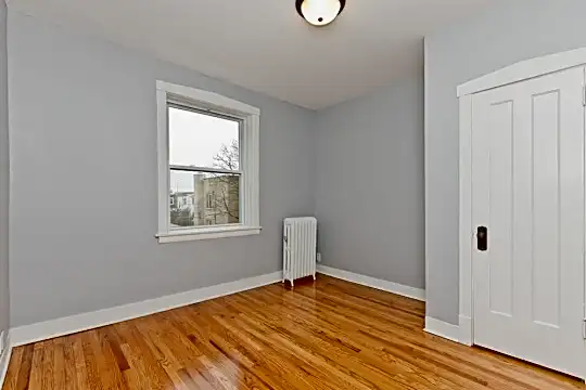 4139 W Leland Ave Photo 1