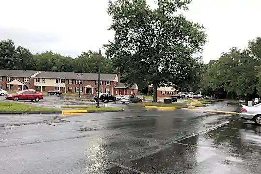 Dobbs Crosssing Photo 1