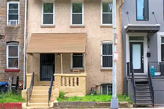 717 Florida Ave NE Photo 1