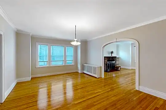 73 Green St Photo 1