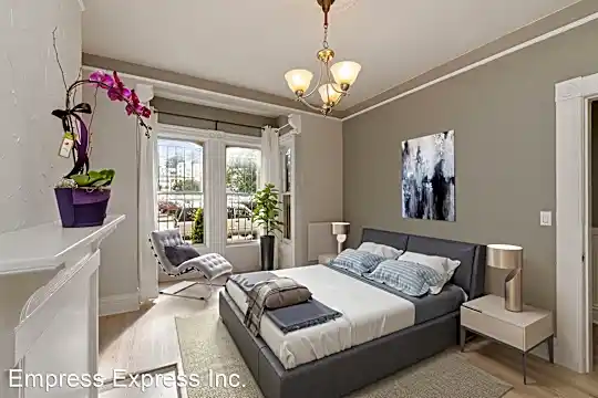 Beautifully Remodeled 4BR/2BA NOPA home (NOPA) Photo 2