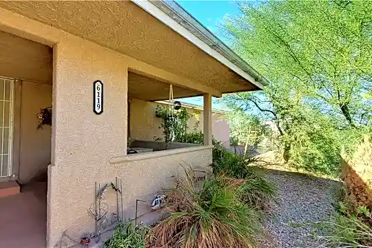 6119 Berthelot Ln Photo 1