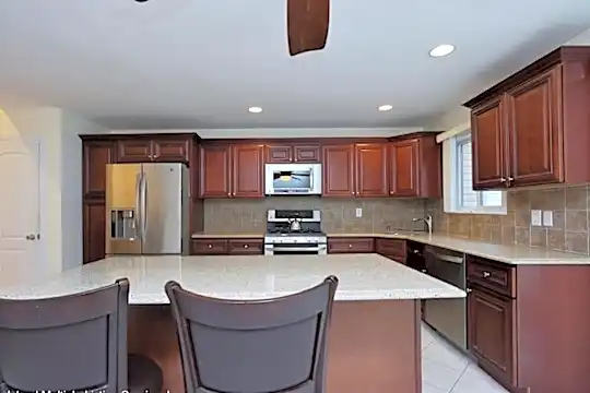 67 Arden Ave #MAIN Photo 2