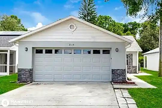3114 Winchester Dr Photo 1