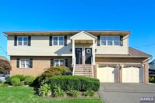 99 Orchard St #2 Photo 1