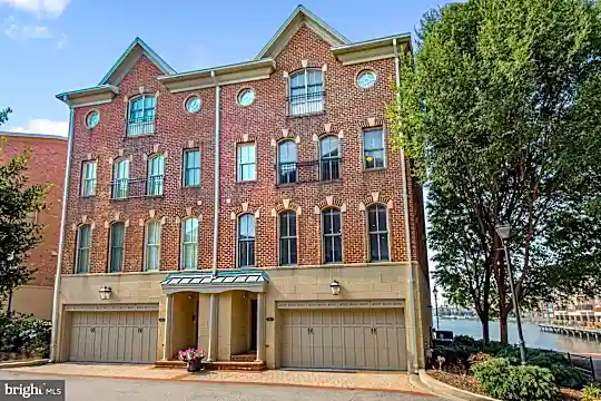 2333 Boston St #1 Photo 2