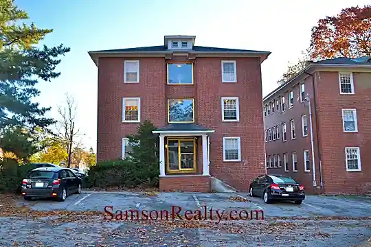 67 Slater Ave Photo 2