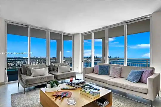 848 Brickell Key Dr #2801 Photo 1