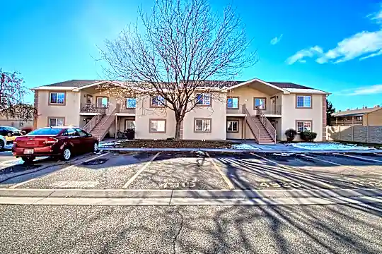 491 Coronado Way Photo 2