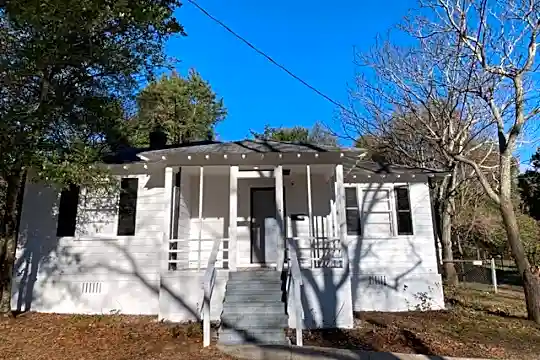 2823 Fern St Photo 1