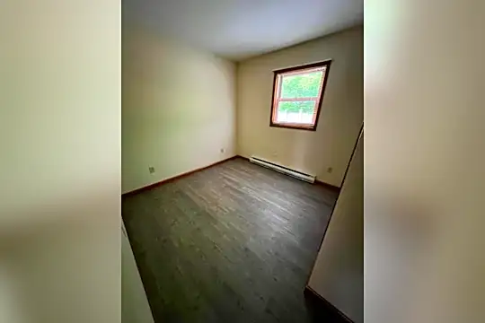 91 Otsego St Photo 2