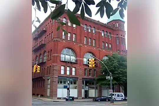 101 W Broad St Photo 1