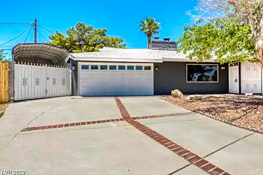 3724 Riviera Ave Photo 1