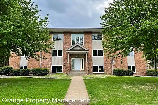 4001 Holdrege St Photo 1