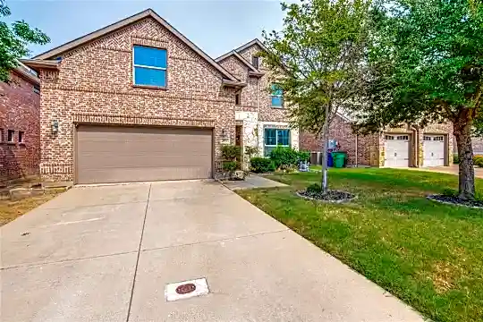 3904 Buchanan St Photo 1
