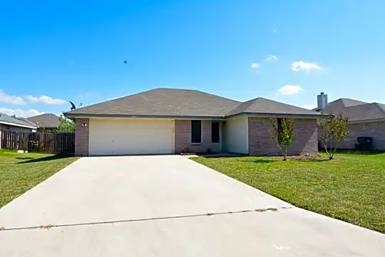 202 Sims Ridge Dr Photo 2