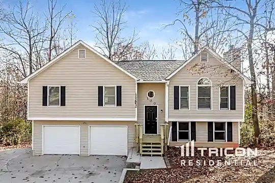 100 Sweetwater Circle Photo 1