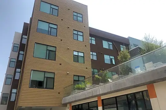 Waterbend Apartments Photo 1