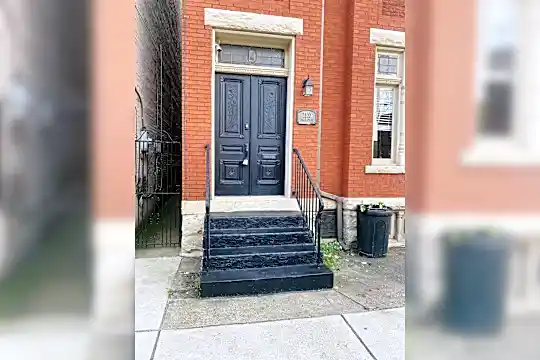 2102 Sidney St Photo 1
