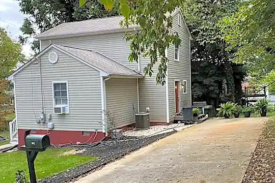 601 Jackson St Photo 2