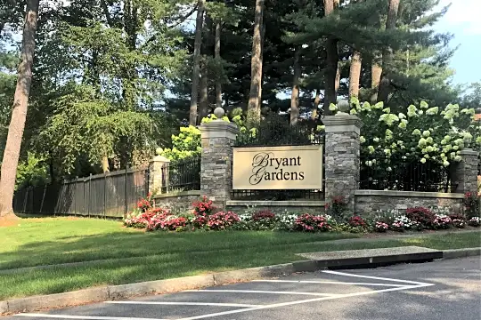 Bryant Gardens Photo 2
