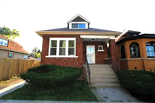 9554 S Bishop St Photo 1