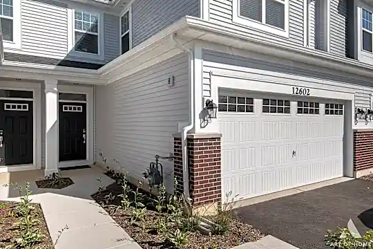 12602 S Talbot Cir Photo 2