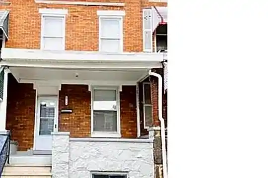 2712 E Chase St Photo 1