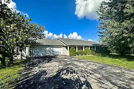 150 Cherry Blossom Dr Photo 1