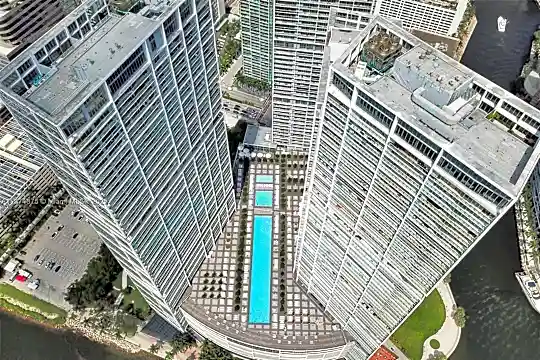 495 Brickell Ave #PH01 Photo 1