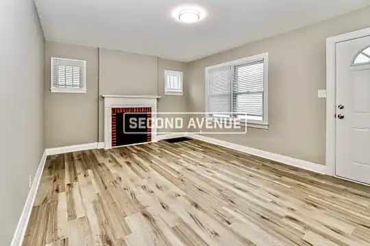 1332 Arcade Ave Photo 2