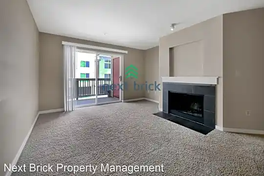 7711 NE 175th St Photo 2