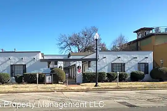 571 S University Blvd
