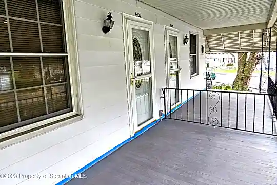 601 Edgar St Photo 2