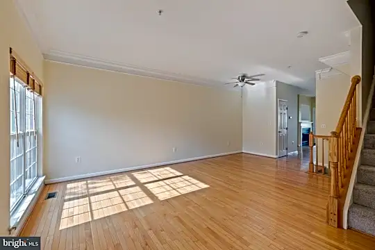 138 Cameron Station Blvd Photo 2