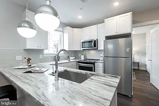 45 W Haines St #409 Photo 1