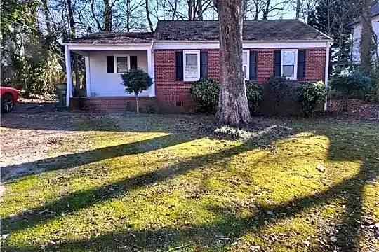 3067 Jefferson St Photo 1