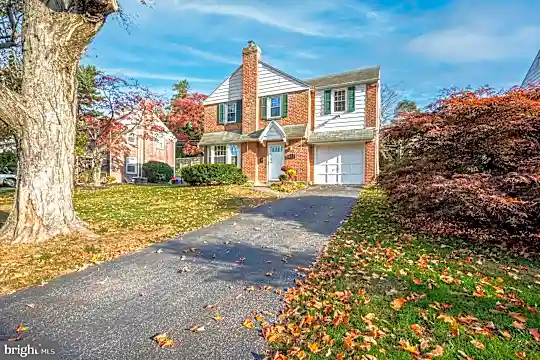 459 Rock Glen Dr Photo 2