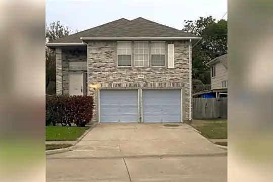 1319 Juniper Ln Photo 1
