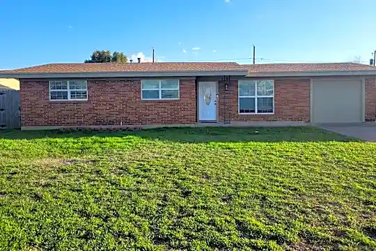 4305 Mercedes Dr Photo 1