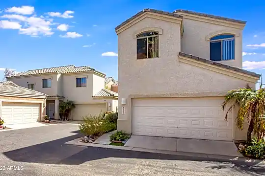 22233 N 29th Dr Photo 1